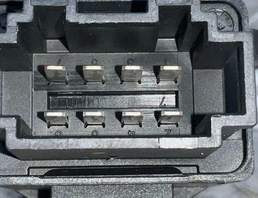 SEAT Alhambra 2 generation (2010-2021) Ρελέ θέρμανσης καθισμάτων 5K0959772 34730170