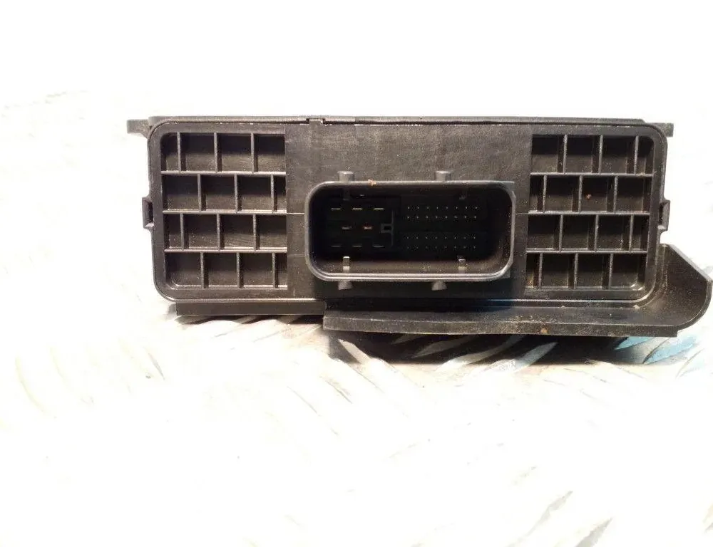 AUDI A6 C6/4F (2004-2011) Κουτί διανομής ισχύος 4F0907280A 34732584