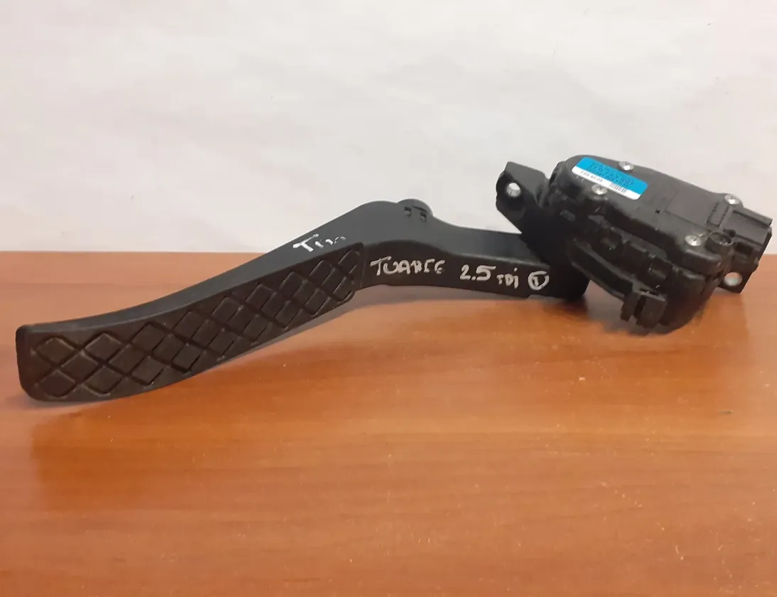 VOLKSWAGEN Touareg 1 generation (2002-2010) Πεντάλ γκαζιού 7L6723507,#12273 17065233