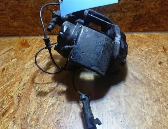 MERCEDES-BENZ M-Class W163 (1997-2005) Μπροστινή δεξιά δαγκάνα φρένου A1634212098 24850720