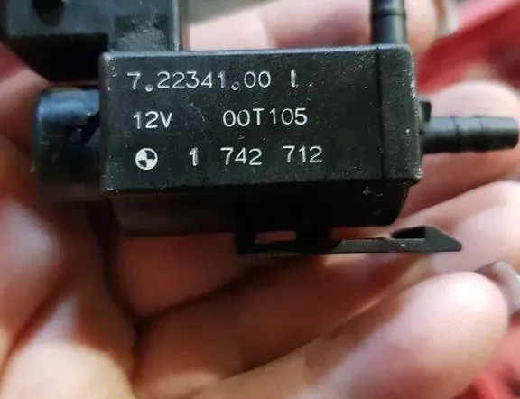 BMW 3 Series E46 (1997-2006) Ηλεκτρομαγνητική βαλβίδα 72234100,1742712 33751663