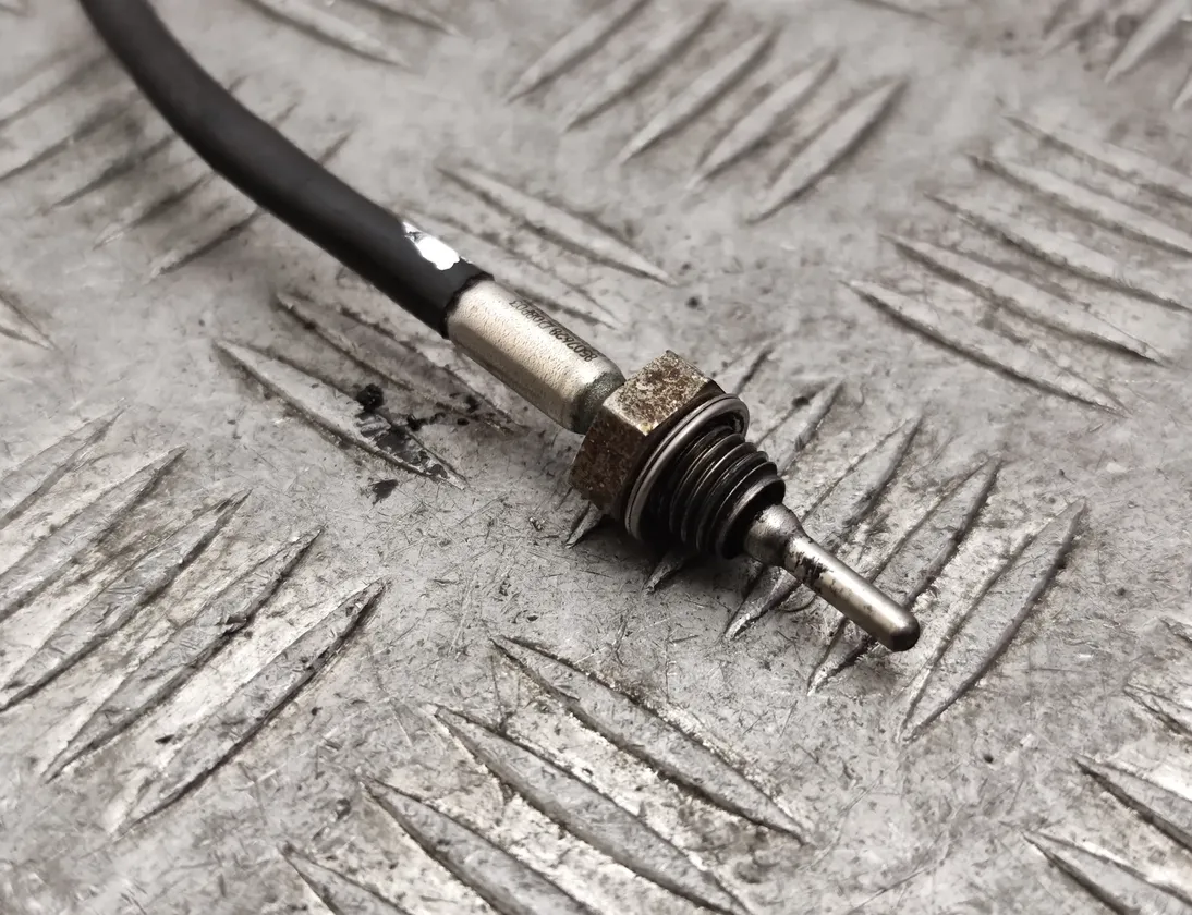 BMW 3 Series F30/F31 (2011-2020) Αισθητήρας θερμοκρασίας καυσαερίων 8507628 17982022