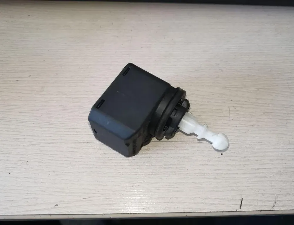 VOLKSWAGEN Crafter 1 generation (2006-2016) Μοτέρ ισοπέδωσης προβολέων 00883000 33857421