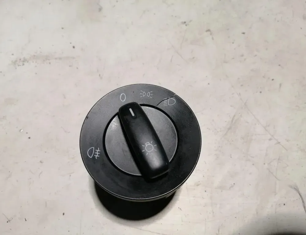 VOLKSWAGEN Tiguan 1 generation (2007-2017) Μονάδα ελέγχου διακόπτη προβολέων 1K0941431BB 33880225