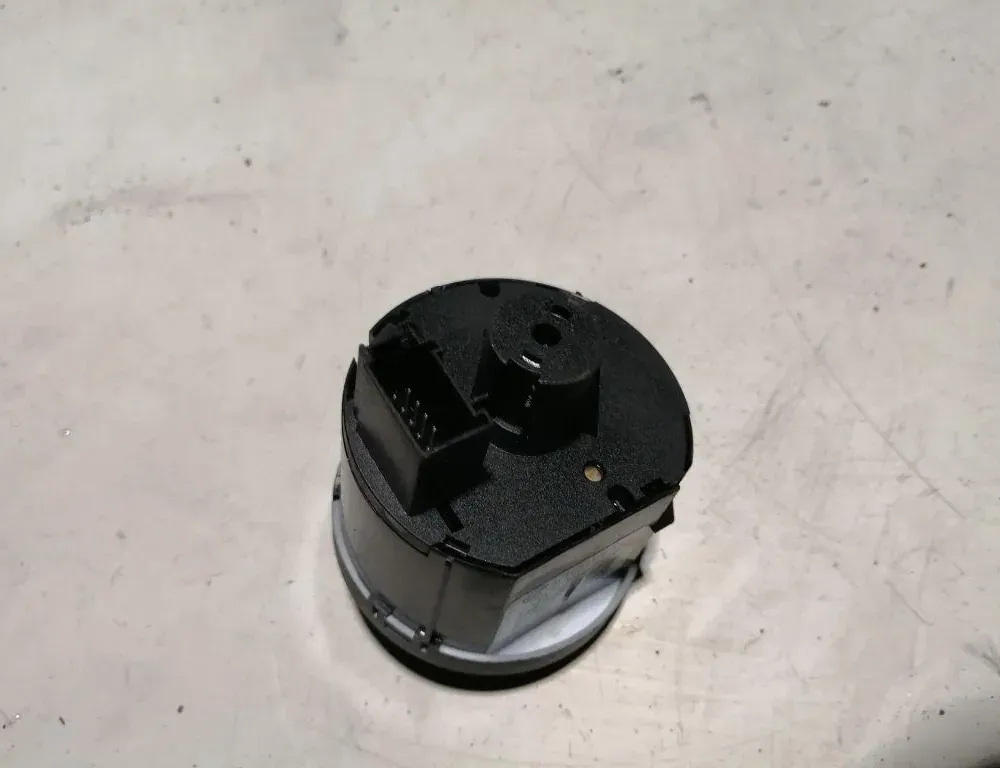 VOLKSWAGEN Tiguan 1 generation (2007-2017) Μονάδα ελέγχου διακόπτη προβολέων 1K0941431BB 33880225