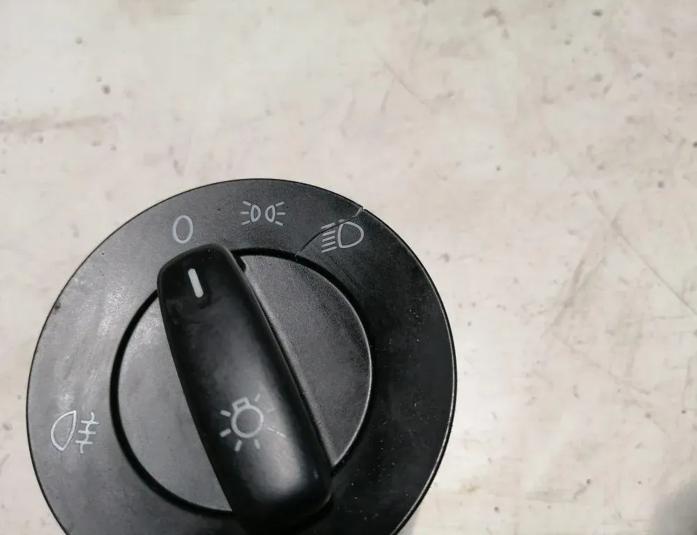 VOLKSWAGEN Tiguan 1 generation (2007-2017) Μονάδα ελέγχου διακόπτη προβολέων 1K0941431BB 33880225