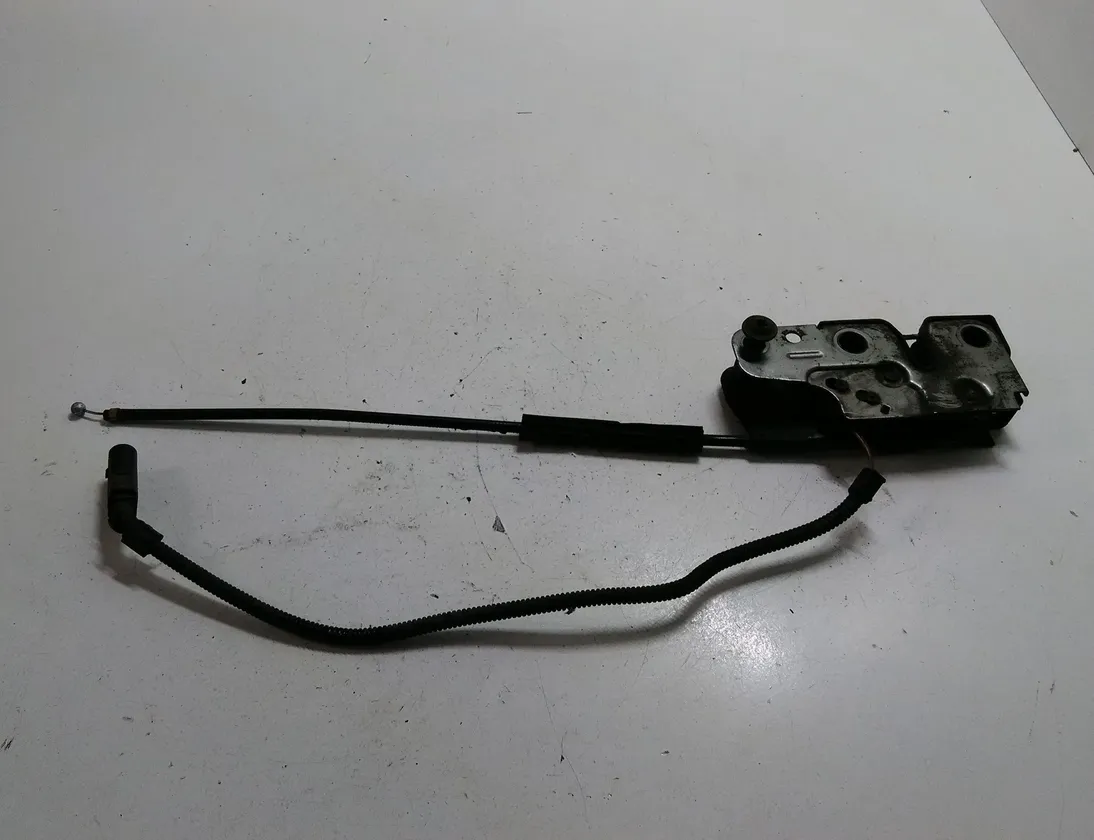 VOLKSWAGEN Golf Plus 1 generation (2004-2009) Κλείδωμα καπό 5M2823509B 30007844