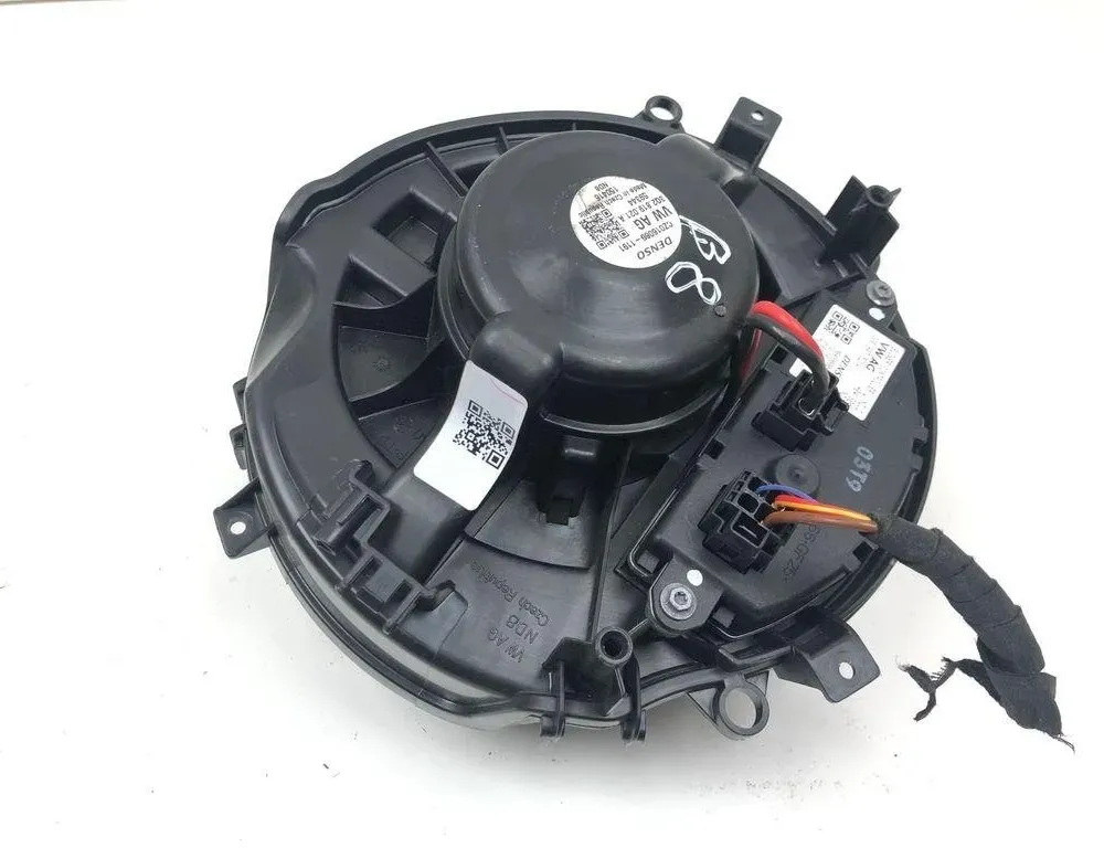 VOLKSWAGEN Passat B6 (2005-2010) Θερμοσίφωνας εσωτερικού χώρου 3Q0907521A 31275820