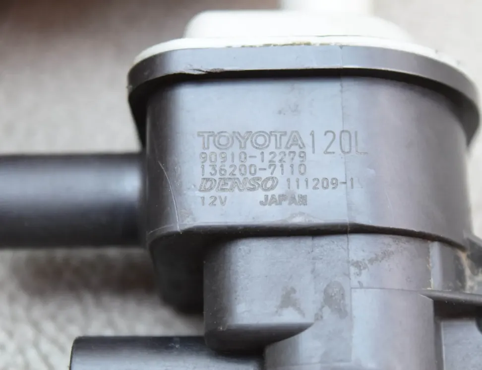 TOYOTA Prius 3 generation (XW30) (2009-2015) Βαλβίδα κενού 90910-12279 26848474