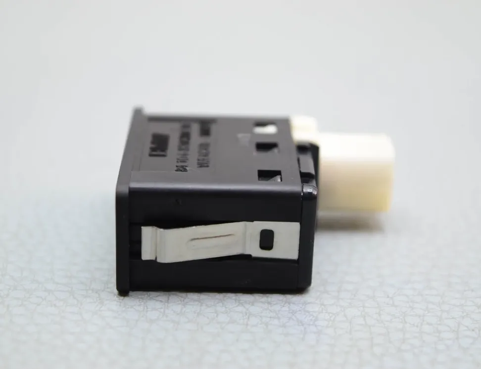 BMW X1 F48/F49 (2015-2023) USB 6820397 28933616