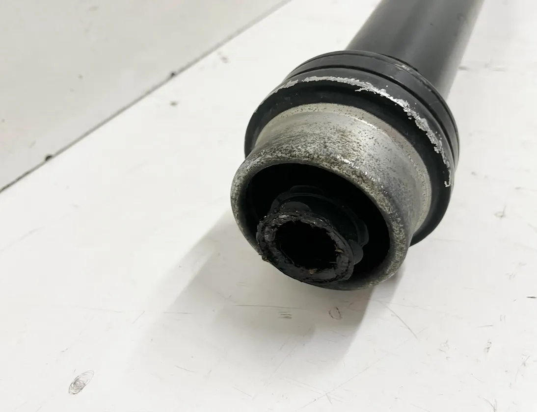 AUDI A4 B9/8W (2015-2024) Propshaft 8W0521101 31725023
