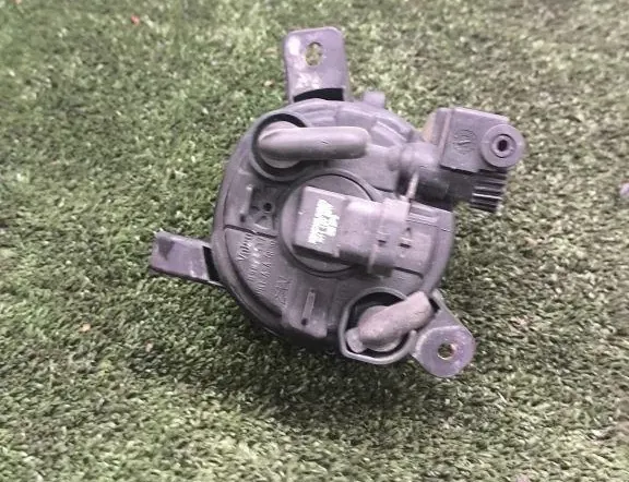 AUDI A5 8T (2007-2016) Εμπρός δεξιό φανάρι ομίχλης 8T0941699,36191629 34247155