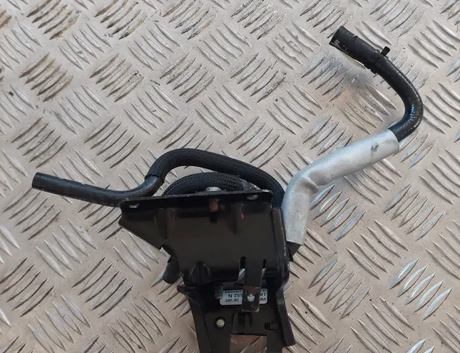 VOLKSWAGEN Passat B7 (2010-2015) Αισθητήρας πίεσης καυσίμου 1K0131552N 17814492