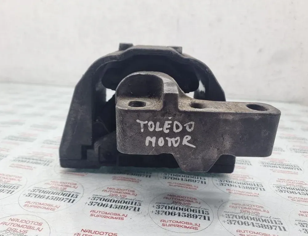 SEAT Toledo 2 generation (1999-2006) Μπροστινή βάση κινητήρα 1J0199262BF 33904133