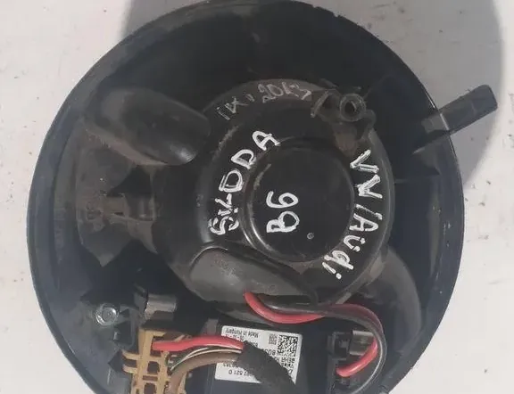 VOLKSWAGEN Passat B6 (2005-2010) Θερμοσίφωνας εσωτερικού χώρου 1K1820015,1K1820015A,F995748D 34882958