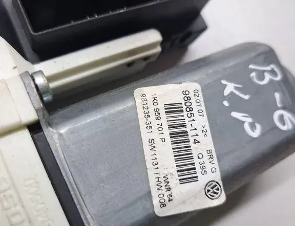 VOLKSWAGEN Passat B6 (2005-2010) Κινητήρας ρυθμιστή παραθύρου Αριστερής Προσόψεως Πόρτας 1K0959701P,981235351,980851114 34995341