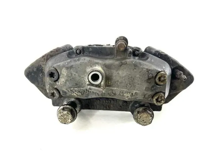 MERCEDES-BENZ M-Class W163 (1997-2005) Μπροστινή δεξιά δαγκάνα φρένου 20723304 24658833