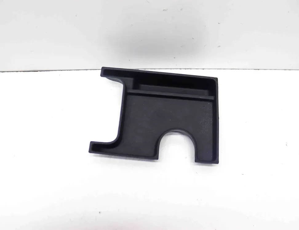 CHRYSLER 300C 2 generation (2011-2023) Επένδυση κουτιού αποθήκευσης 68233671AB 32550210