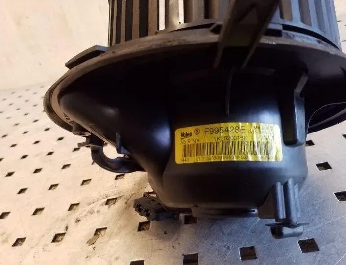 VOLKSWAGEN Scirocco 3 generation (2008-2020) Θερμοσίφωνας εσωτερικού χώρου F995428E,1K2820015F 26147605