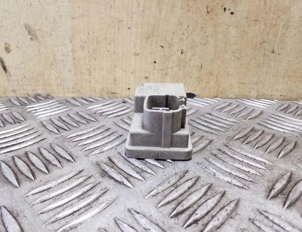 SUBARU Outback 4 generation (2009-2014) Ρελέ 88018FE010 32152752