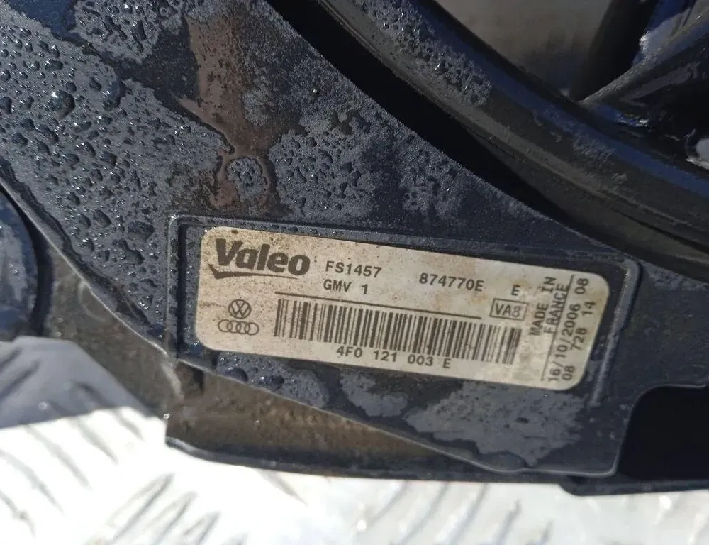 AUDI A4 B7/8E (2004-2008) Ραδιατόρας ανεμιστήρα ψύξης κινητήρα 4F0121003E 33369031