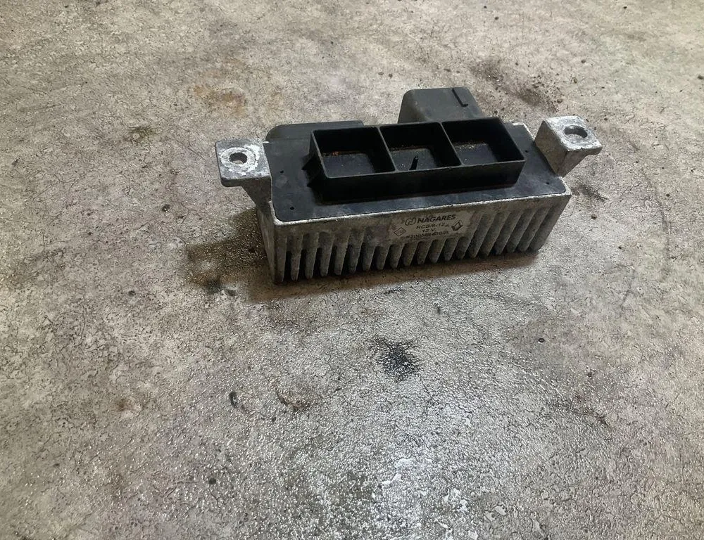 RENAULT Trafic 3 generation (2014-2023) Μπουζί 8200558438A 33808553