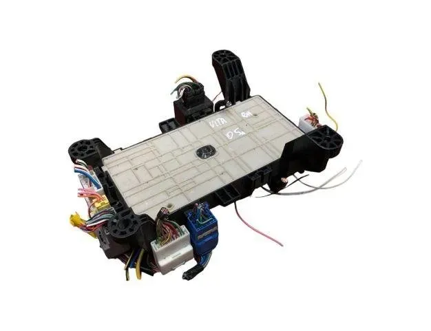 SUZUKI Grand Vitara 2 generation (2005-2014) Κιβώτιο ασφάλειας 3801084F21,020100 26557923