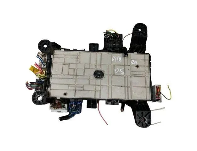 SUZUKI Grand Vitara 2 generation (2005-2014) Κιβώτιο ασφάλειας 3801084F21,020100 26557923