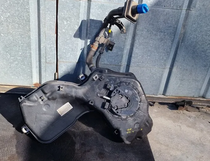 HYUNDAI Santa Fe TM (2018-2024) Δεξαμενή AdBlue 31550P2950,31510P1000 34987783