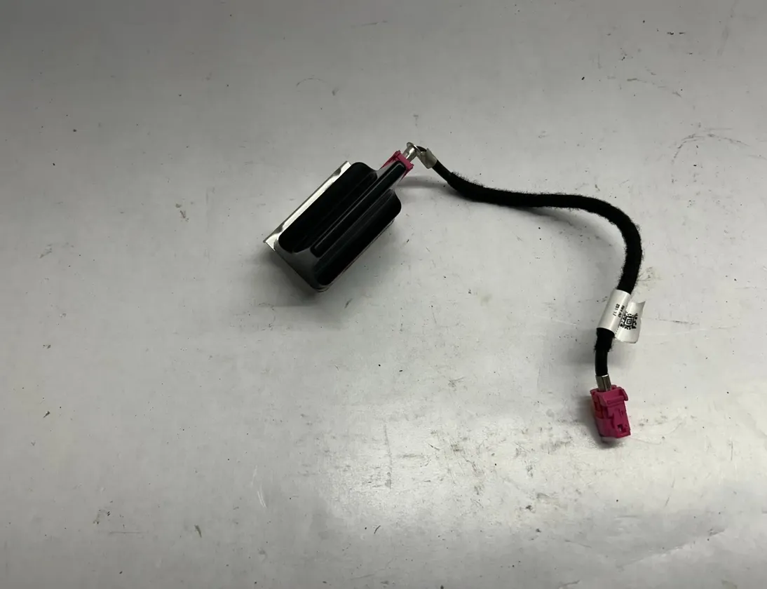 DODGE Charger LD (2010-2024) Ενισχυτής κεραίας Bootlid P68293977AA,68303356AB,68293977AA 32032293