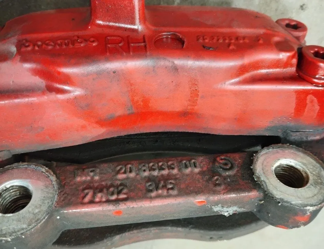 MASERATI GranTurismo 1 generation (2007-2020) Μπροστινή δεξιά δαγκάνα φρένου 20833300 24905396