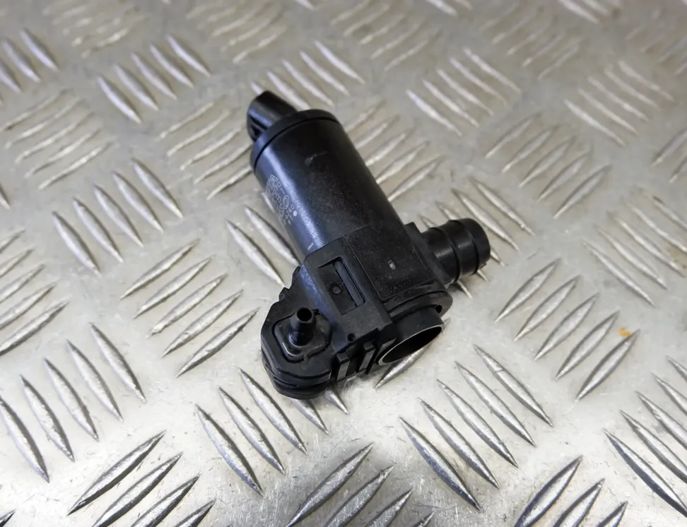 TOYOTA Prius 4 generation (XW50) (2015-2023) Αντλία πλύσης παρμπρίζ/παρμπρίζ 85330-47070 34966303