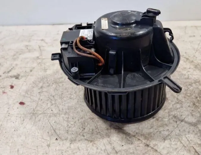 VOLKSWAGEN Passat B6 (2005-2010) Θερμοσίφωνας εσωτερικού χώρου 3C1820015L,3C0907521D,2468105383,997211A 34680095