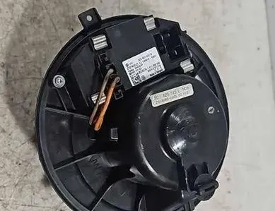 VOLKSWAGEN Passat B6 (2005-2010) Θερμοσίφωνας εσωτερικού χώρου 3C0907521B,3C1820015L,2468105382 34693135