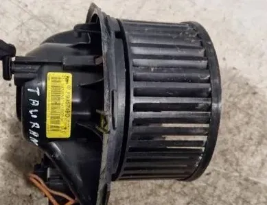 VOLKSWAGEN Touran 1 generation (2003-2015) Θερμοσίφωνας εσωτερικού χώρου 2468105383,F011500045,3C0907521D,997211A 34679707