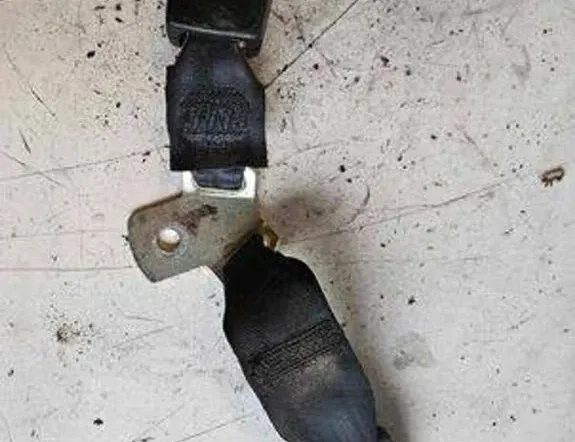 CITROËN C4 AirCross 1 generation (2012-2017) Πόρπη πίσω μεσαίου καθίσματος 6174616 34686596