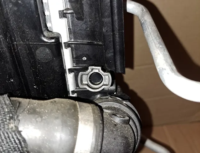 MINI Cabrio F57 (2016-2024) Μέρη ψύξης 33064645