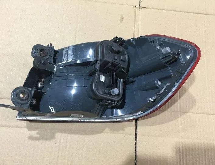 BMW 4 Series F32/F33/F36 (2013-2020) Πίσω αριστερό φανάρι 7296097 21500145