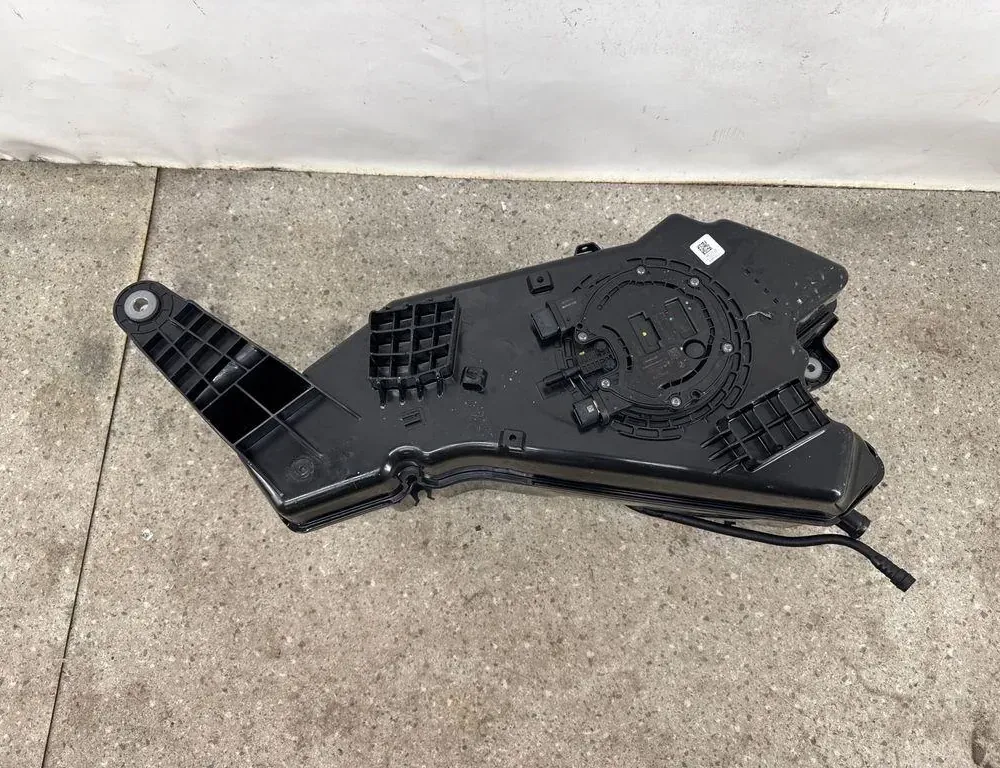 BMW X6 G06 (2019-2024) Δεξαμενή AdBlue 8740279 34986280