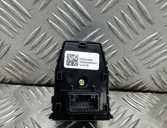 KIA Sportage 5 generation (2021-2024) Διακόπτης ρύθμισης καθρέφτη 93530D9500 30520931