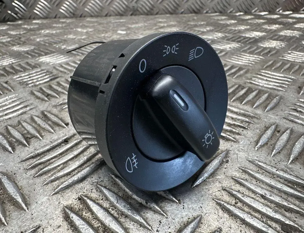 VOLKSWAGEN Tiguan 1 generation (2007-2017) Μονάδα ελέγχου διακόπτη προβολέων 1K0941431BB 34835443