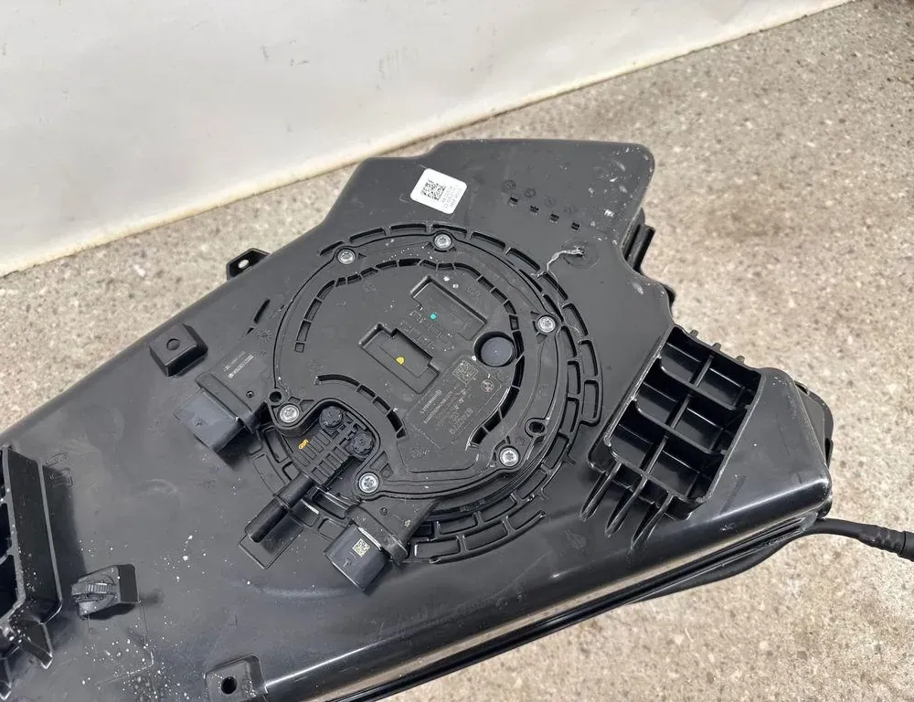 BMW X6 G06 (2019-2024) Δεξαμενή AdBlue 8740279 34986280