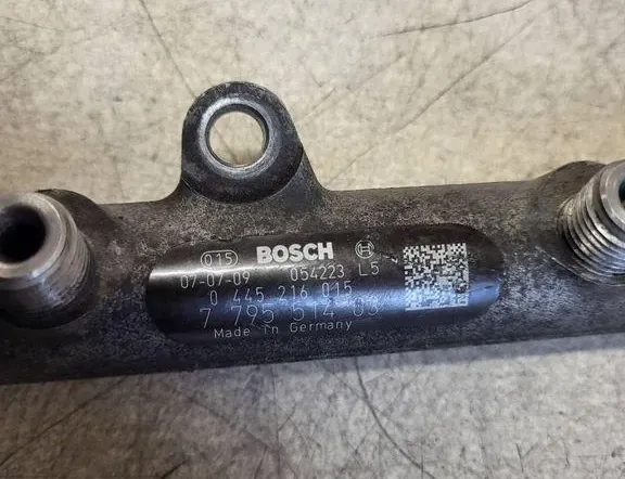 BMW 3 Series E90/E91/E92/E93 (2004-2013) Σωλήνας καυσίμου 0445216015 34502118