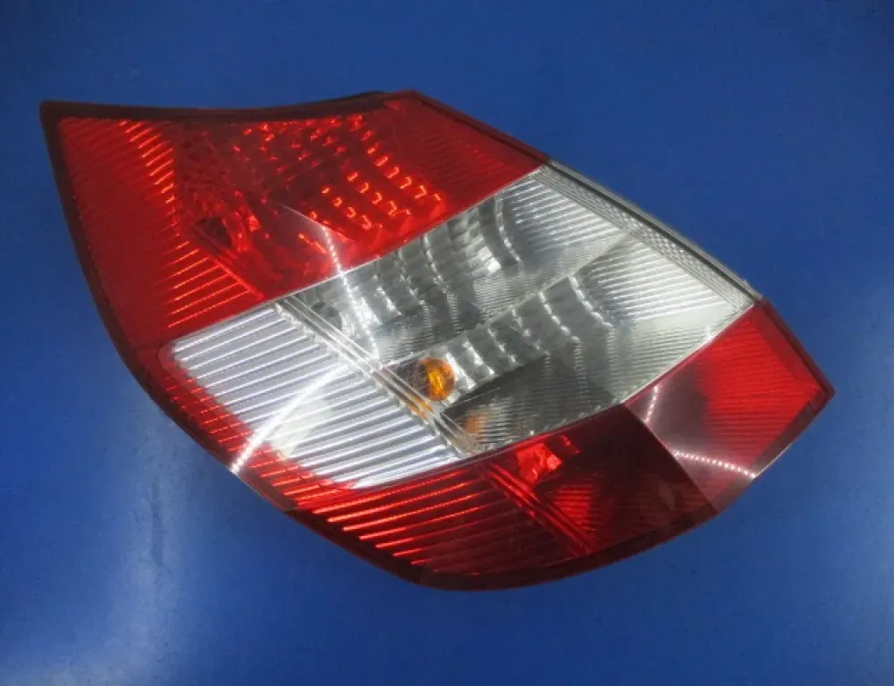 RENAULT Megane 2 generation (2002-2012) Πίσω αριστερό φανάρι 8200493374F 35065437