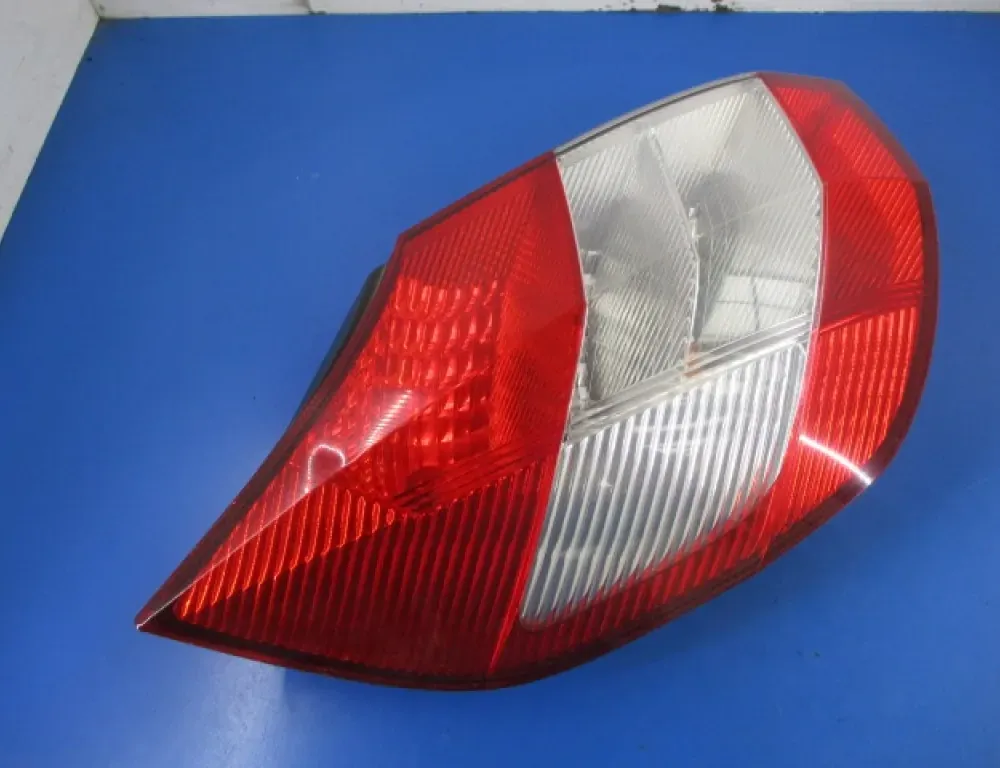 RENAULT Megane 2 generation (2002-2012) Πίσω αριστερό φανάρι 8200493374F 35065437