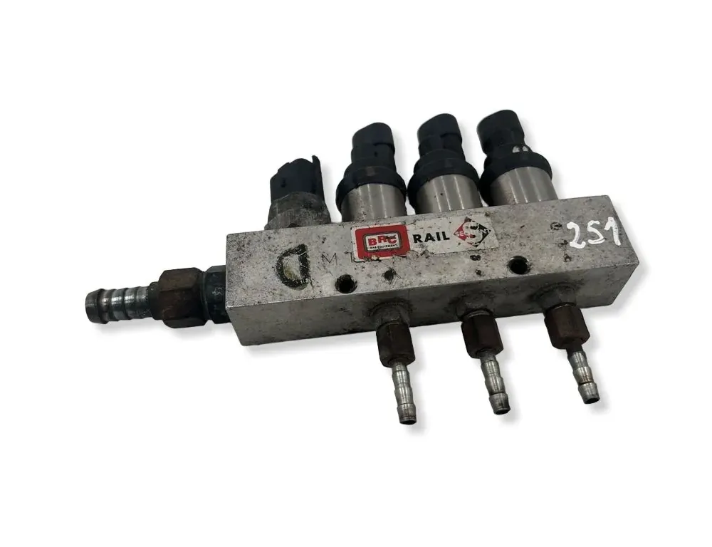 MERCEDES-BENZ R-Class W251 (2005-2017) Άλλα εξαρτήματα χώρου κινητήρα 67R010185 34844165