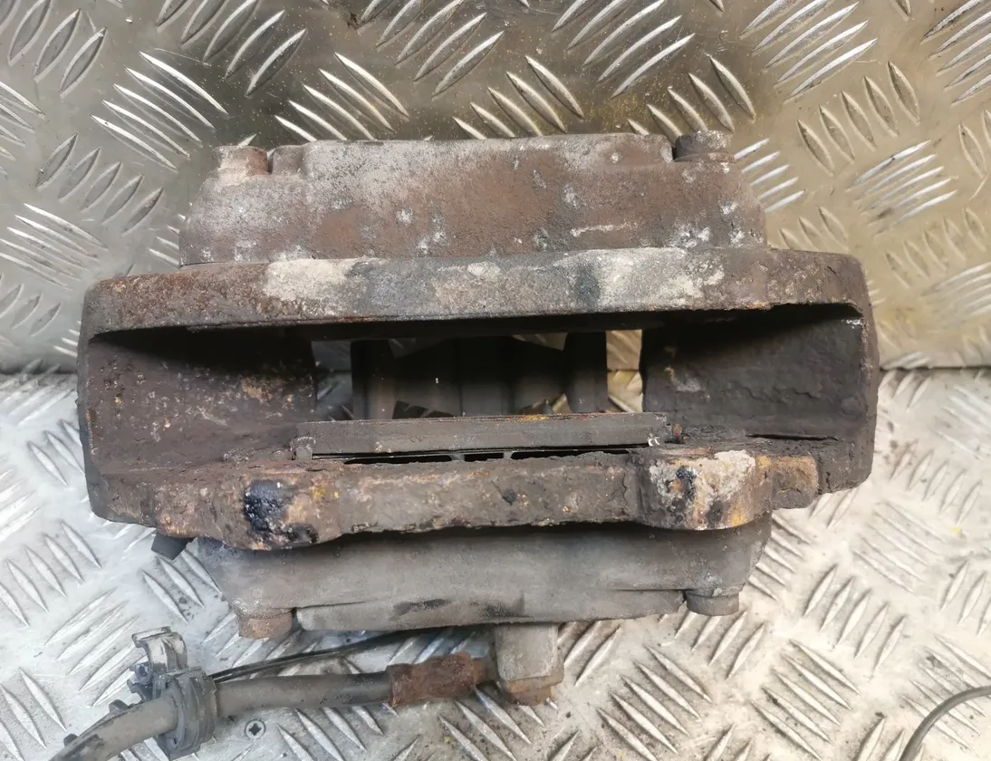 MERCEDES-BENZ M-Class W163 (1997-2005) Μπροστινή δεξιά δαγκάνα φρένου 11130363