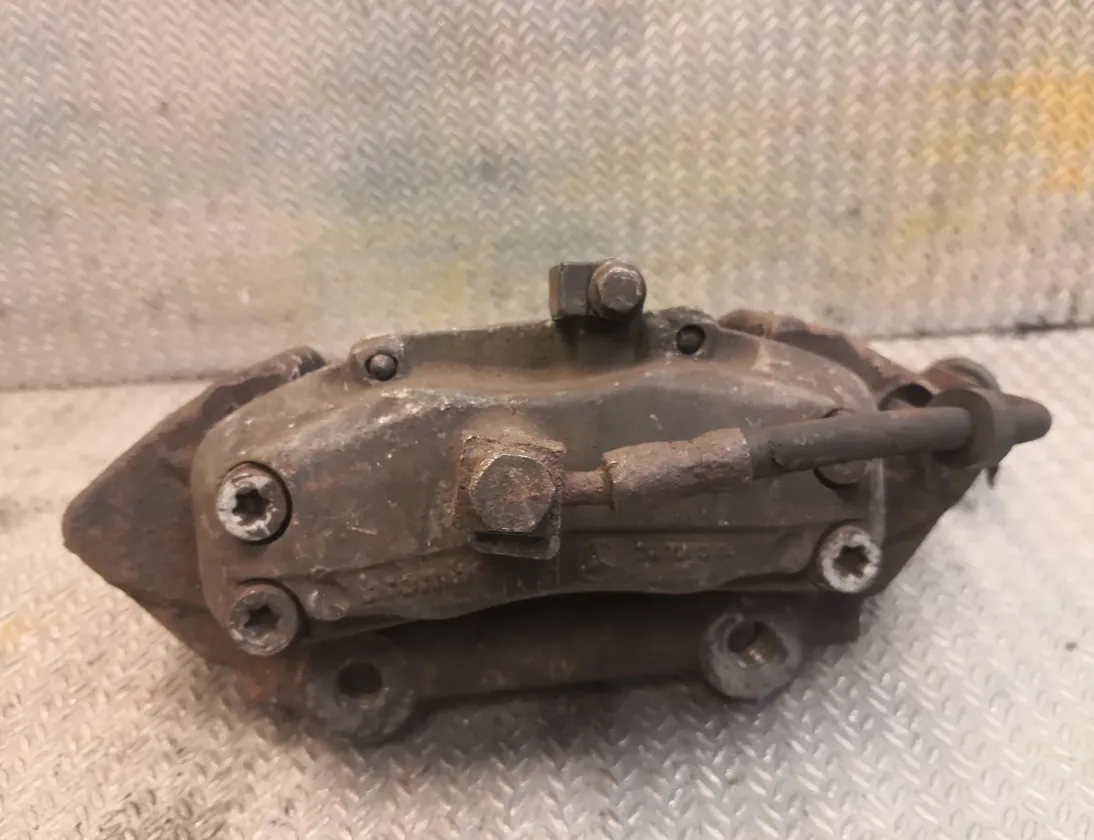 MERCEDES-BENZ M-Class W163 (1997-2005) Μπροστινή δεξιά δαγκάνα φρένου 14875131