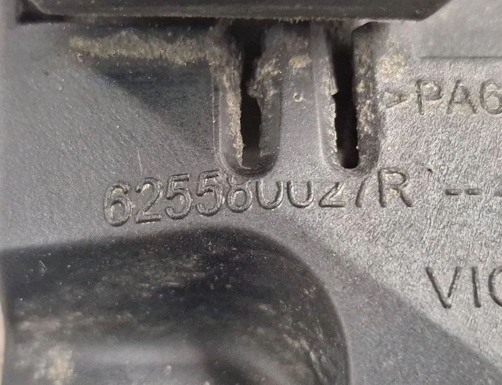 RENAULT Scenic 3 generation (2009-2015) Βάση στήριξης αριστερού προβολέα 625580028R 31060455