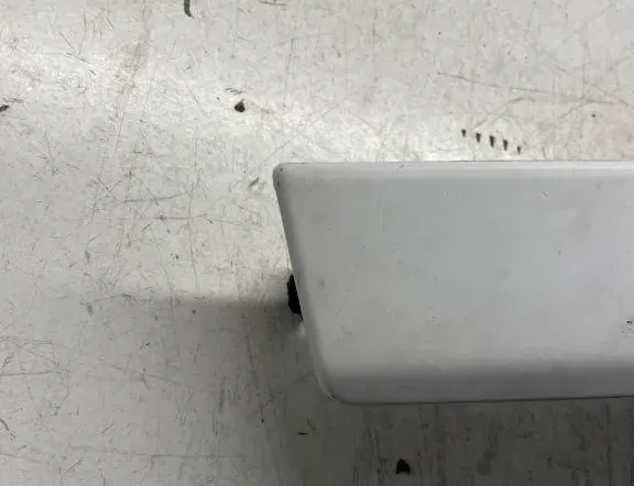 PEUGEOT Boxer 3 generation (2006-2024) Μπροστινή δεξιά επένδυση προβολέων 1306528070 34778181